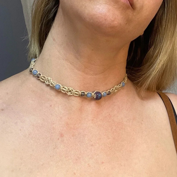 NWT Handmade by Me Macraméd Natural Hemp Purple & Blue Choker Necklace - Picture 9 of 10